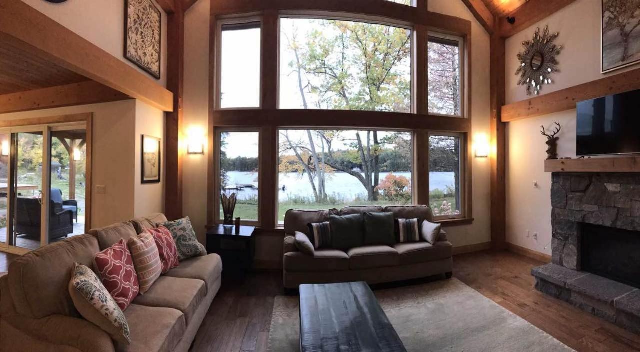 Villas Of Muskoka - Duplex Villa 3A เบรซบริดจ์ ภายนอก รูปภาพ